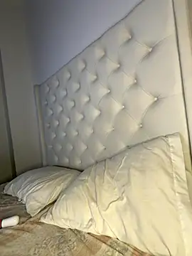 isabella-montes online show from 11/26/25, 03:29