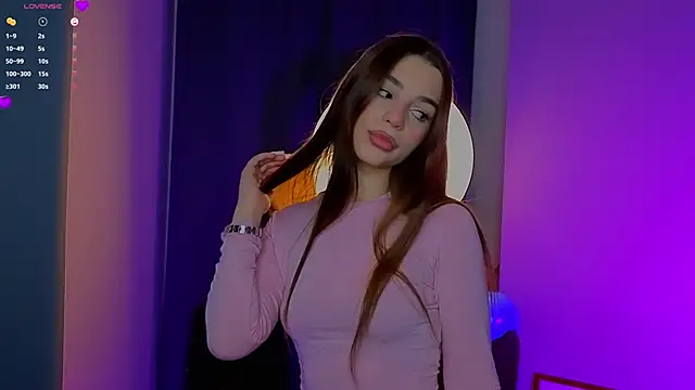 LauraHansil online show from 04/09/26, 07:08