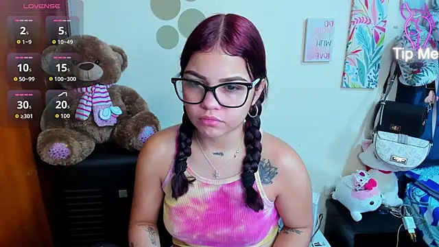 Emma boo online show from 12/18/25, 03:40