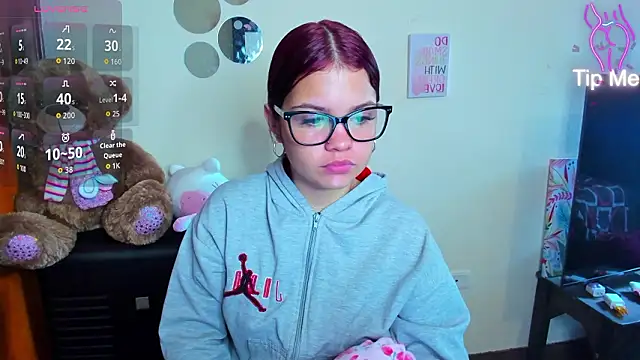 Emma boo online show from 02/16/26, 03:19