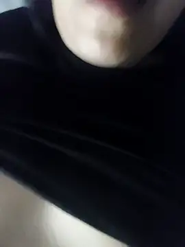 Snapshot of Camilu23 chatting on 03/22/26, 01:03 Camilu23 online show from 03/22/26, 01:03