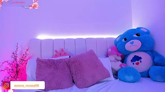 aurora rousse online show from 03/29/26, 03:28