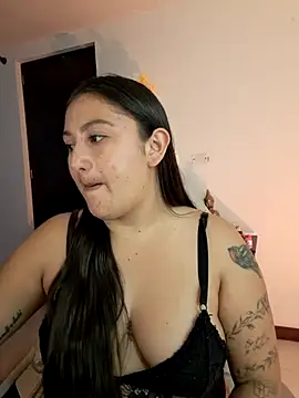 Amelia08 online show from 12/18/25, 08:15