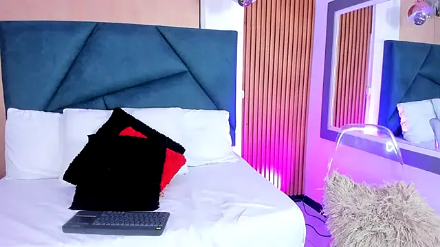 Ivy Spicy online show from 04/21/26, 08:34