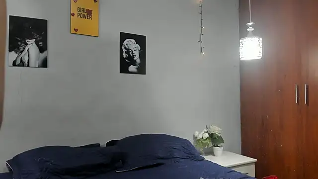 sexynova 93 online show from 12/17/25, 07:53