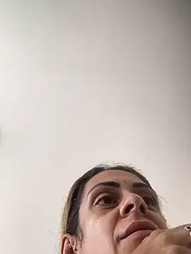 sabrinaneves online show from 02/05/26, 04:22