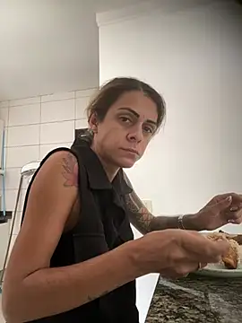 sabrinaneves online show from 02/12/26, 04:02