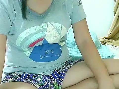 nhicole4u online show from 11/27/25, 05:31