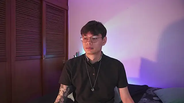 estmonnn online show from 02/17/26, 12:51