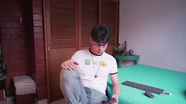 estmonnn online show from 03/28/26, 07:35