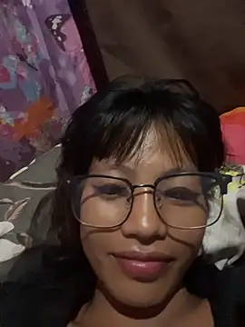 Snapshot of hottiebabe23 chatting on 11/22/25, 09:03 hottiebabe23 online show from 11/22/25, 09:03