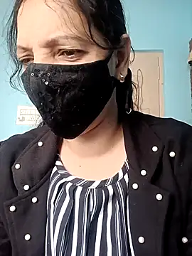 Snapshot of Priyaa_telugu chatting on 12/02/25, 06:52 Priyaa telugu online show from 12/02/25, 06:52