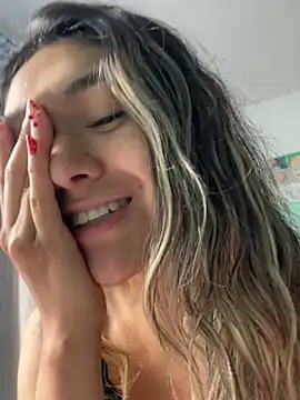 Im-Lola online show from 04/02/26, 01:42