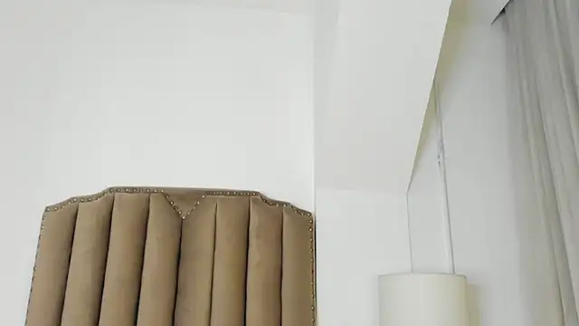 Snapshot of roxana_scott1 chatting on 02/19/26, 03:46 roxana scott1 online show from 02/19/26, 03:46