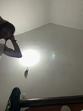 Snapshot of Harry69melon chatting on 02/22/26, 04:02 Harry69melon online show from 02/22/26, 04:02