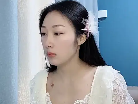 ella55-- online show from 12/01/25, 01:10