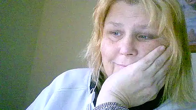 Sylviastar46 online show from 11/19/25, 08:36