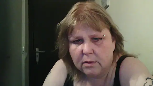 Sylviastar46 online show from 02/19/26, 07:48