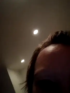 Karebearz1 online show from 11/11/25, 09:09