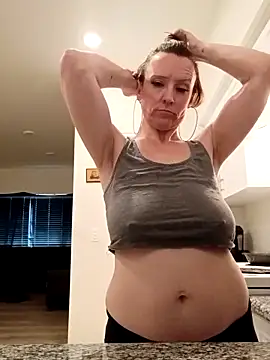 Karebearz1 online show from 03/07/26, 04:59