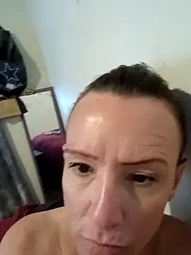 Karebearz1 online show from 03/09/26, 12:42