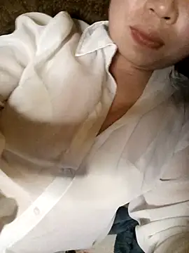 julybe online show from 03/03/26, 06:08