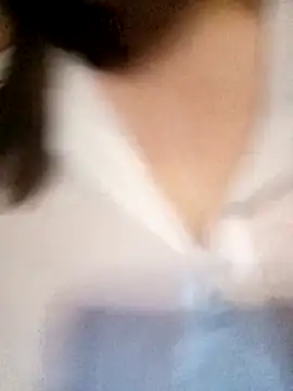 julybe online show from 03/28/26, 03:44