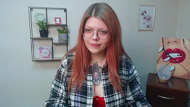 Snapshot of Lina_ri_ chatting on 11/18/25, 04:44 Lina ri online show from 11/18/25, 04:44