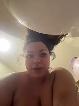 Snapshot of kennedylorel chatting on 11/09/25, 08:18 kennedylorel online show from 11/09/25, 08:18