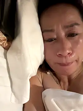 aniani11 online show from 12/04/25, 04:48