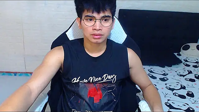 Asian France Angeloo online show from 01/16/26, 06:50