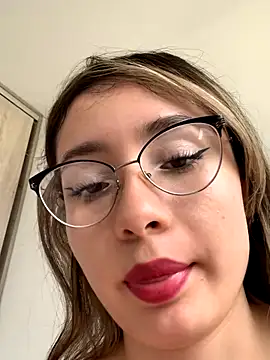 Snapshot of vanessa-242424 chatting on 12/03/25, 06:39 vanessa-242424 online show from 12/03/25, 06:39