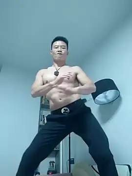 Snapshot of tian7788 chatting on 11/18/25, 02:43 tian7788 online show from 11/18/25, 02:43