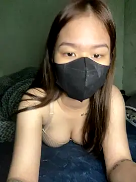 Snapshot of BUNNY050465 chatting on 12/17/25, 05:41 BUNNY050465 online show from 12/17/25, 05:41