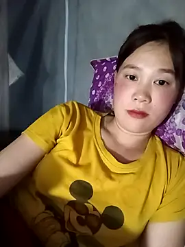 Snapshot of -Lana-123 chatting on 11/12/25, 03:12 -Lana-123 online show from 11/12/25, 03:12