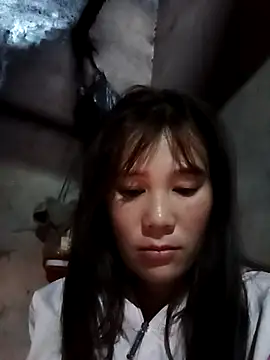 Snapshot of -Lana-123 chatting on 11/19/25, 12:10 -Lana-123 online show from 11/19/25, 12:10