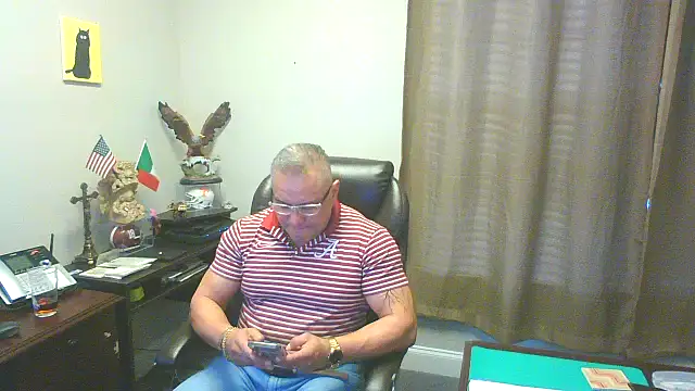 Snapshot of Chacho_1972 chatting on 12/13/25, 09:09 Chacho 1972 online show from 12/13/25, 09:09