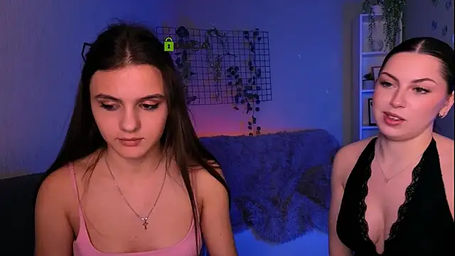 lisa dark  online show from 03/13/26, 08:37