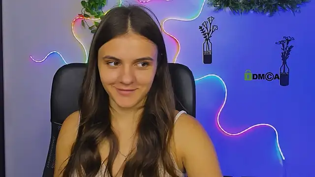 lisa dark  online show from 07/13/26, 09:34