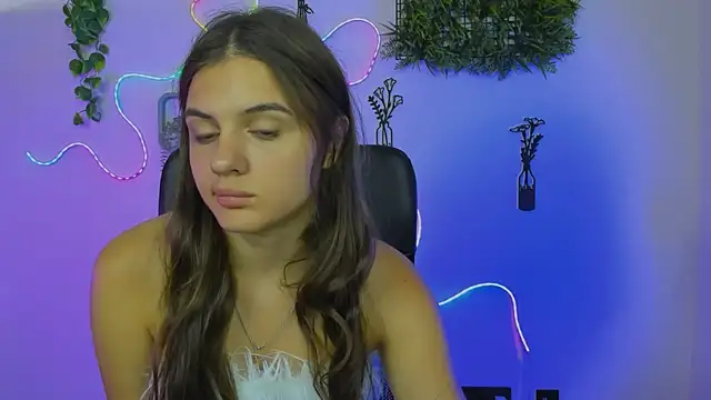 lisa dark  online show from 07/17/26, 09:27