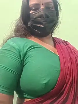 Snapshot of tamil_Nithya_J chatting on 06/03/26, 11:02 tamil Nithya J online show from 06/03/26, 11:02