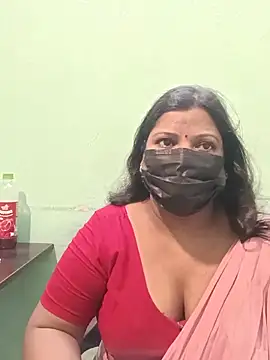 Snapshot of tamil_Nithya_J chatting on 06/20/26, 01:58 tamil Nithya J online show from 06/20/26, 01:58