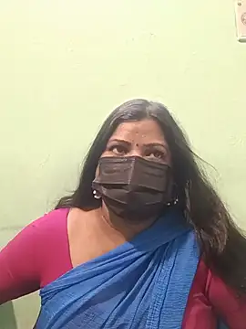 Snapshot of tamil_Nithya_J chatting on 07/06/26, 04:42 tamil Nithya J online show from 07/06/26, 04:42