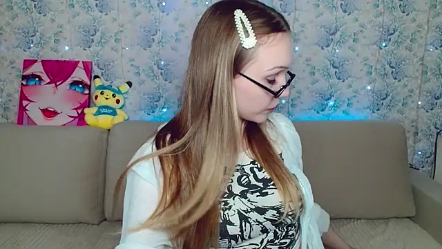 Snapshot of phreshgirlswag chatting on 11/12/25, 01:17 phreshgirlswag online show from 11/12/25, 01:17