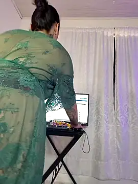 Natural BIGASS Nina online show from 04/08/26, 06:52