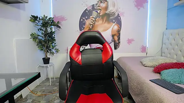 valeria martinez19 online show from 05/18/26, 03:02