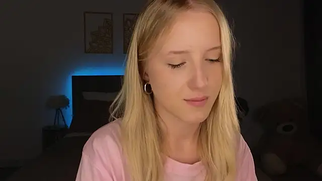 adele armass online show from 03/19/26, 09:08