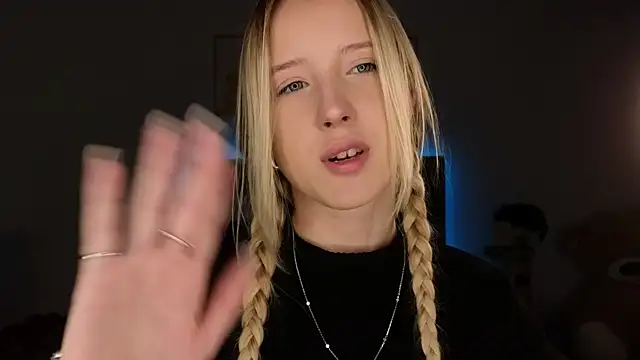 adele armass online show from 03/25/26, 08:59