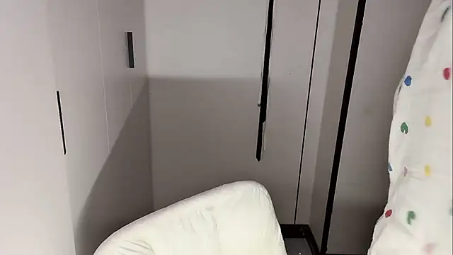 yuyu-33 online show from 11/10/25, 12:42