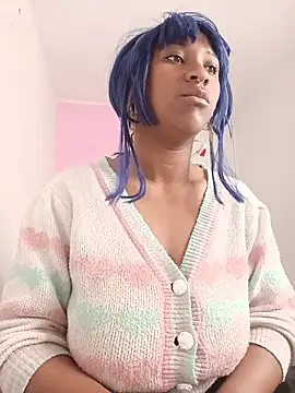 EvonyFoxxx online show from 04/19/26, 06:24